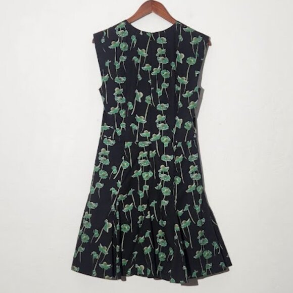 Charlotte Brody Cap Sleeve Fit & Flare Style Floral Dress size Medium - Picture 4 of 5
